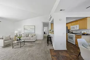 9409 Fairgrove Ln, San Diego, CA 92129 - Photo 2