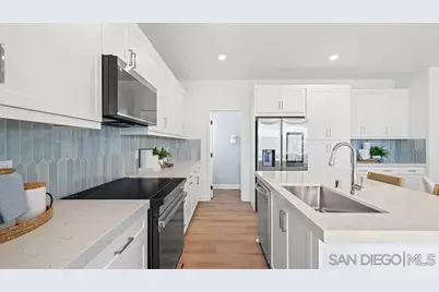  323 Honeysuckle, Oceanside, CA 92057 - Photo 2