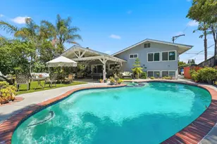 8087 Blue Lake Dr, San Diego, CA 92119 - Photo 2