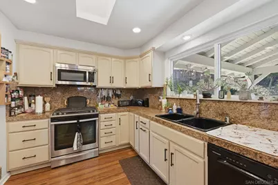  8087 Blue Lake Dr, San Diego, CA 92119 - Photo 18