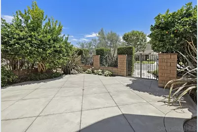  10297 Bunting, Fountain Valley, CA 92708 - Photo 6
