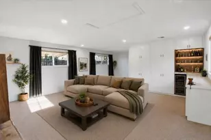 1521 Melody Ln, Fullerton, CA 92831 - Photo 34