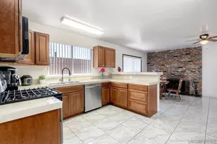 576 Douglas St, Chula Vista, CA 91910 - Photo 12