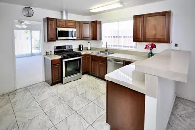  576 Douglas Street, Chula Vista, CA 91910 - Photo 8