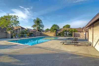  440 Parkside Dr, Oceanside, CA 92058 - Photo 34