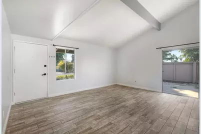  440 Parkside Dr, Oceanside, CA 92058 - Photo 4