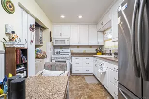 3270 Innuit Ave, San Diego, CA 92117 - Photo 8