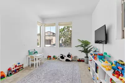  2011 Copernicus, Escondido, CA 92026 - Photo 4