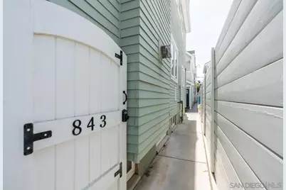 843 C, Coronado, CA 92118 - Photo 12
