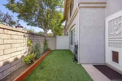  395 Whispering Willow Dr. #D, Santee, CA 92071 - Photo 16