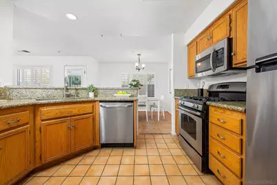 395 Whispering Willow Dr. #D, Santee, CA 92071 - Photo 8