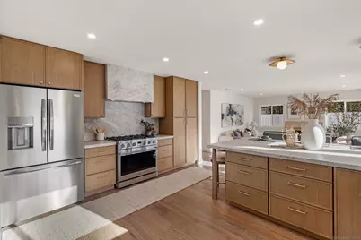  7033 El Fuerte St, Carlsbad, CA 92009 - Photo 16