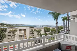 4015 Crown Point, San Diego, CA 92109 - Photo 8