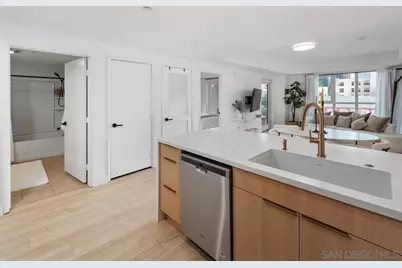  875 G #303, San Diego, CA 92101 - Photo 10