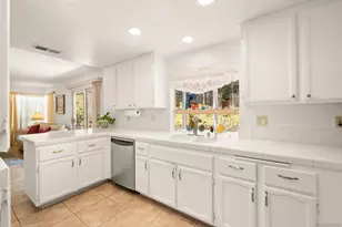 2062 Susan Ct, Escondido, CA 92026 - Photo 14
