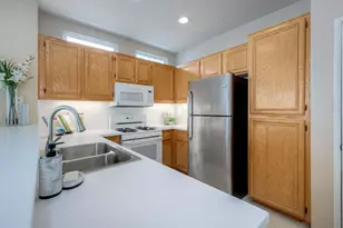 18880-70 Caminito Cantilena, San Diego, CA 92128 - Photo 4