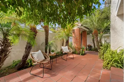  2035 Caminito El Canario, La Jolla, CA 92037 - Photo 18