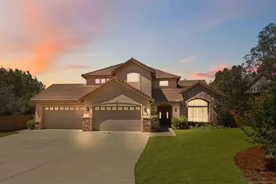  691 Center Stage Glen, Escondido, CA 92025 - Photo 2
