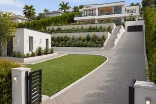 8511 Avenida De Las Ondas, La Jolla, CA 92037 - Photo 6