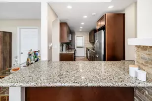 2544 Navarra Dr, Carlsbad, CA 92009 - Photo 10