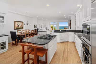  538 Fourth St, Encinitas, CA 92024 - Photo 6