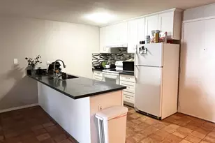 8332 Regents Rd, San Diego, CA 92122 - Photo 6