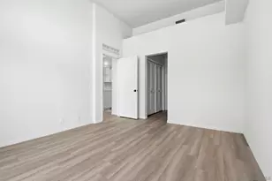 7225 Calabria Ct, San Diego, CA 92122 - Photo 10