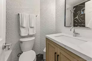 813-15 Isthmus Ct, San Diego, CA 92109 - Photo 30