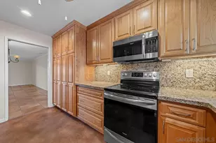 1044 La Ventana, San Marcos, CA 92078 - Photo 2
