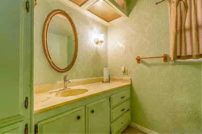  718 Sycamore Ave #73, Vista, CA 92083 - Photo 10