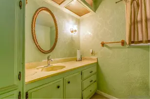718 Sycamore Ave, Vista, CA 92083 - Photo 10