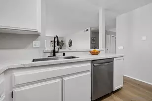 10250 Caminito Cuervo, San Diego, CA 92108 - Photo 16