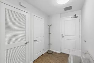 206 Park Blvd, San Diego, CA 92101 - Photo 22