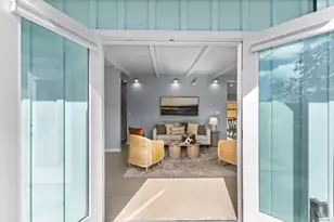 4827 Bayard St, San Diego, CA 92109 - Photo 10