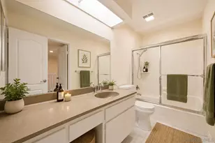 9289 Village Glen Dr, San Diego, CA 92123 - Photo 10