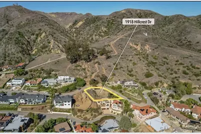  1918 Hillcrest #1, Ventura, CA 93001 - Photo 2