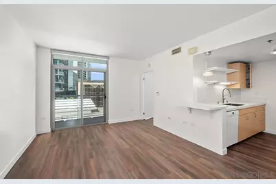  425 W Beech Street #721, San Diego, CA 92101 - Photo 2