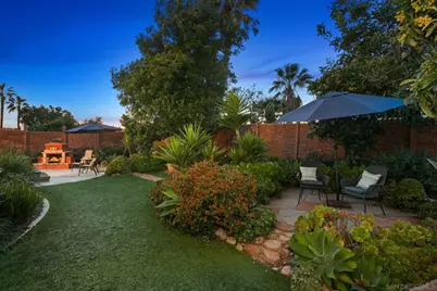  6433 La Paloma St, Carlsbad, CA 92009 - Photo 8