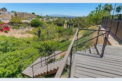  2533 Calle Tres Lomas, San Diego, CA 92139 - Photo 30