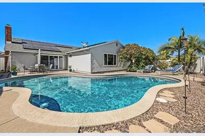  9933 Oakstone Ct, Santee, CA 92071 - Photo 2