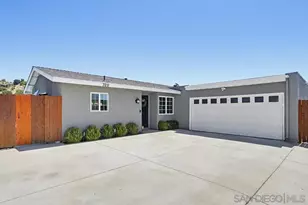 320 James St, Escondido, CA 92027 - Photo 2