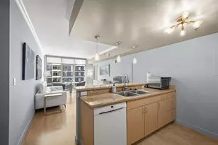 425 W Beech St, San Diego, CA 92101 - Photo 1