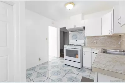  5359 Redwood St, San Diego, CA 92105 - Photo 10