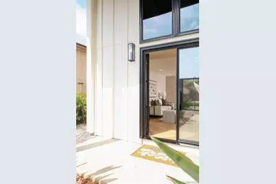  9948 Courtyard Dr, San Diego, CA 92131 - Photo 2