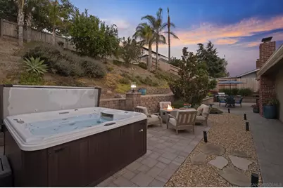  12623 Mustang Dr, Poway, CA 92064 - Photo 2
