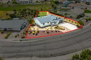 12127 Santiago Rd W, San Diego, CA 92128 - Photo 32