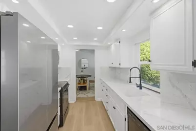 6783 Robbins Way, San Diego, CA 92122 - Photo 16
