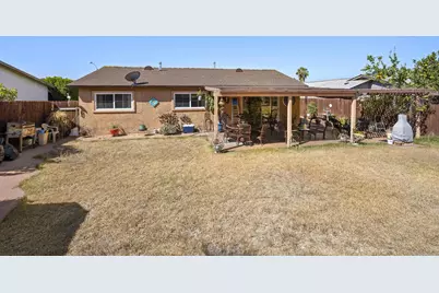  298 Coralwood Dr, San Diego, CA 92114 - Photo 32