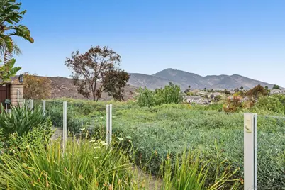 749 Crooked Path Pl, Chula Vista, CA 91914 - Photo 40