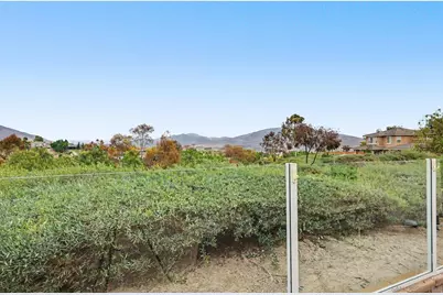  749 Crooked Path Pl, Chula Vista, CA 91914 - Photo 38